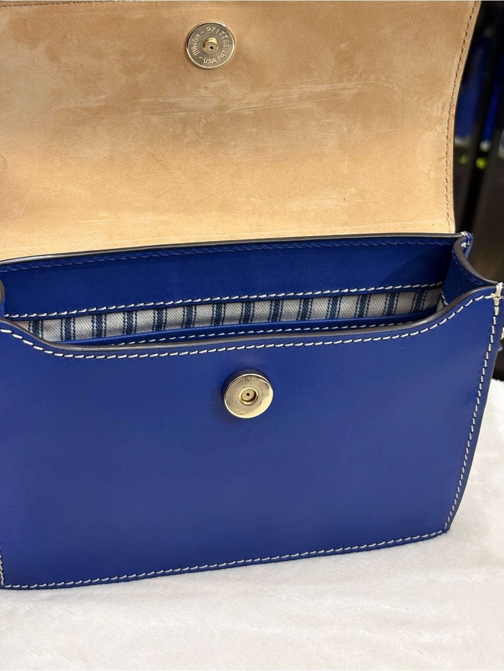 Dooney & Bourke Beacon Small East/West Flap Crossbody – Royal Blue w/ Wallet. - Picture 8 of 16